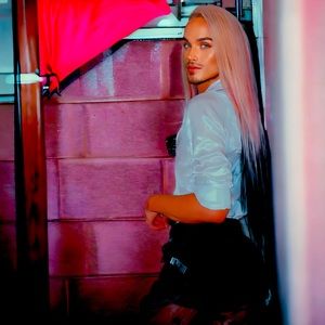 Meet your Posher, Logan